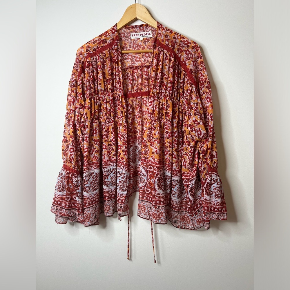 Free People Lorraine Tiered Kimono Top In Mustard Combo Size M
Msrp $148